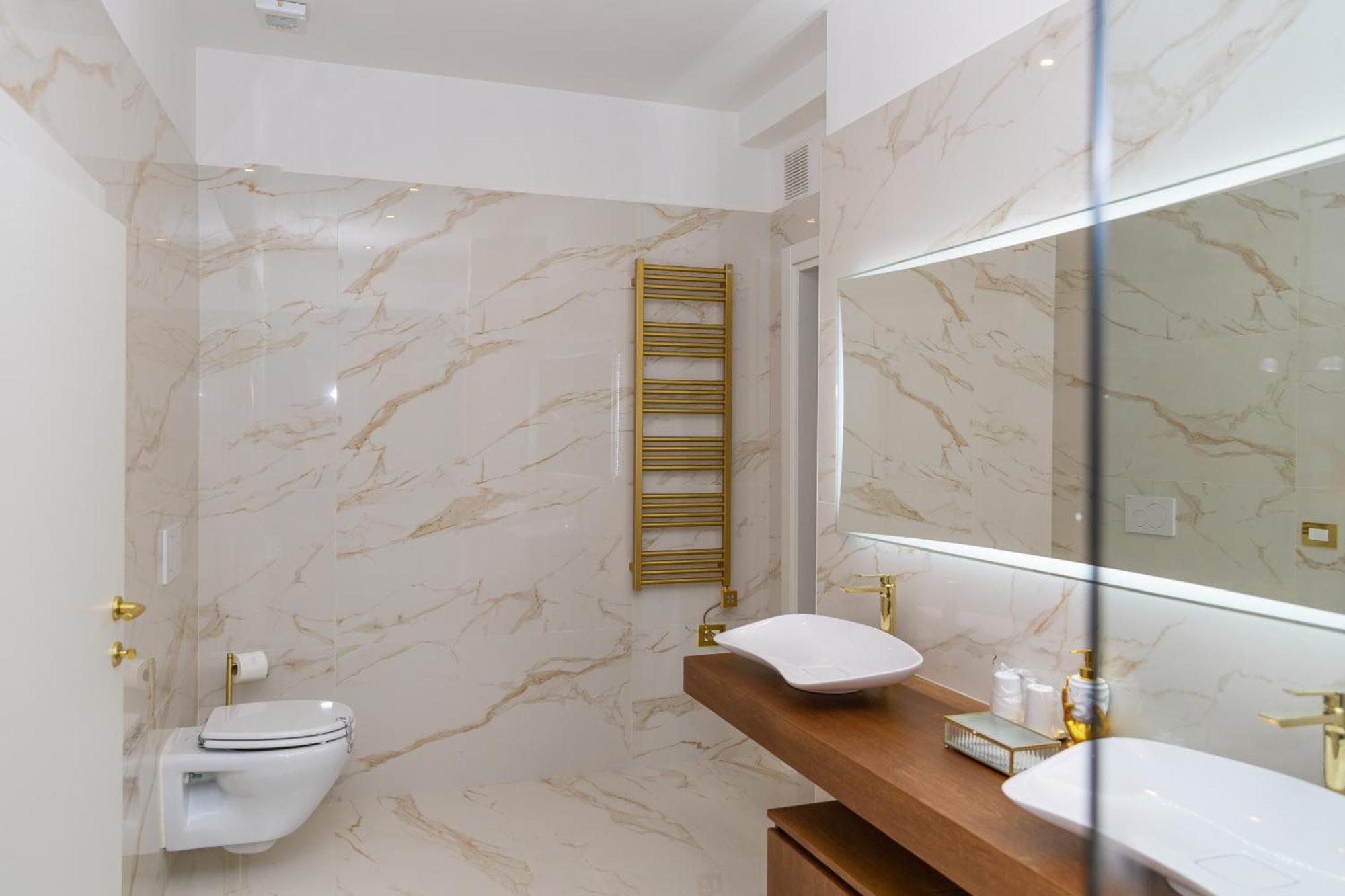 Golden Palace Luxury Rom